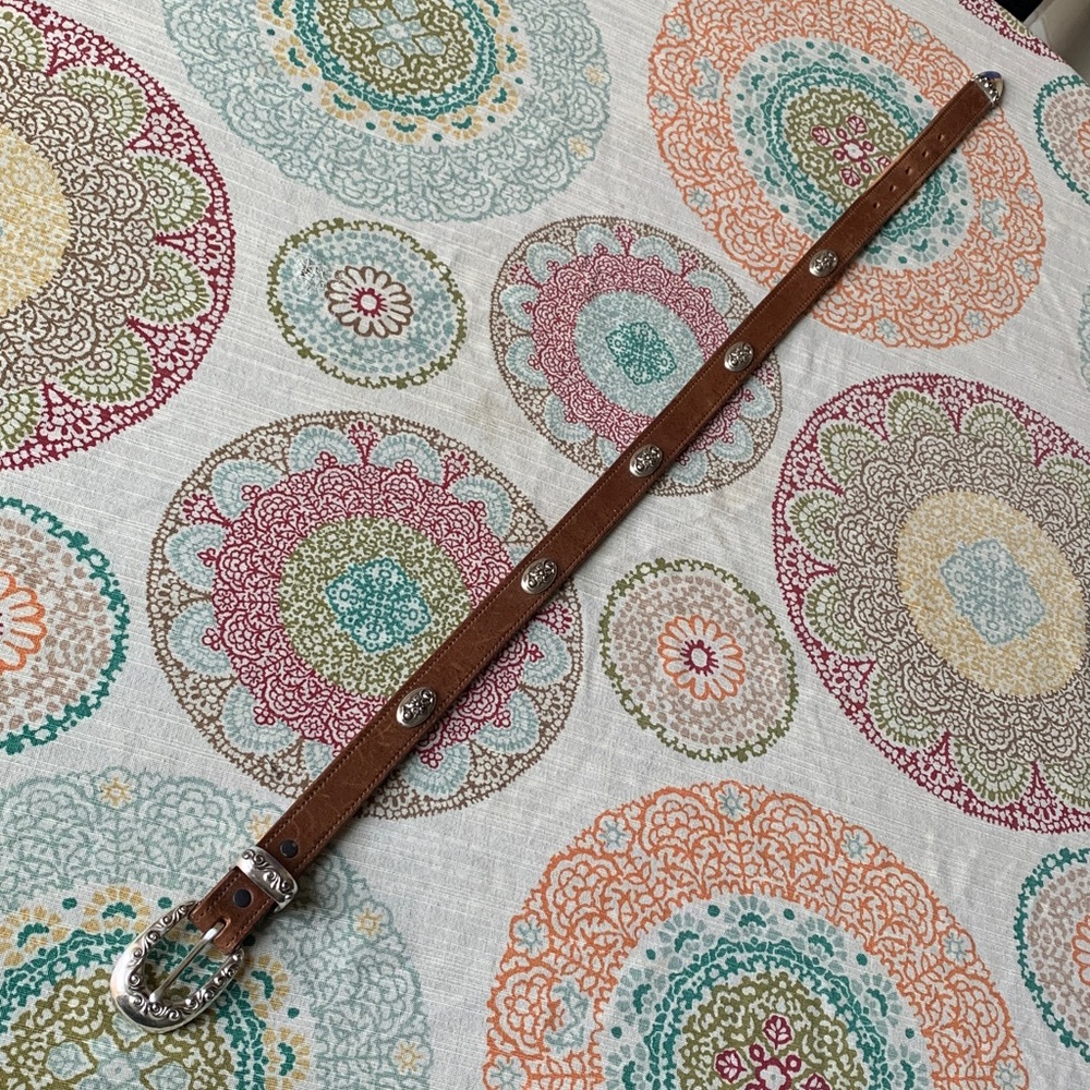 Brown Leather Western-Style Belt with Decorative Silver Hardware - Picture 3 of 15